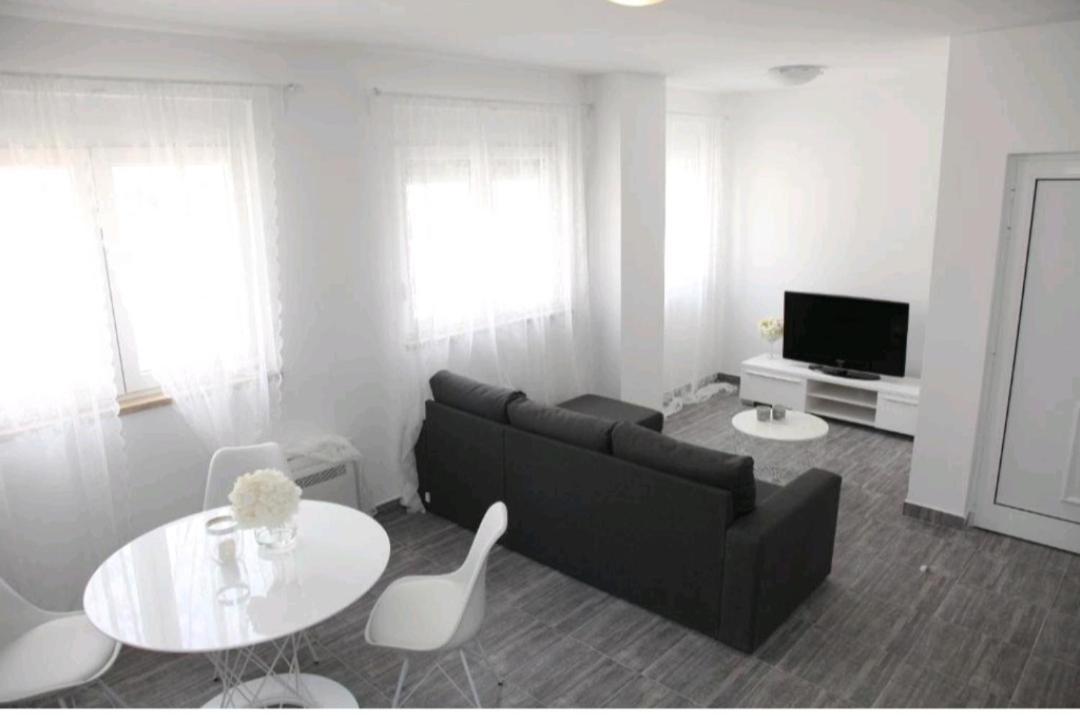 Apartments Mare Gradac  Room photo